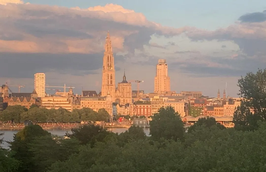 Linkerover- City Centre & Cathedral View *